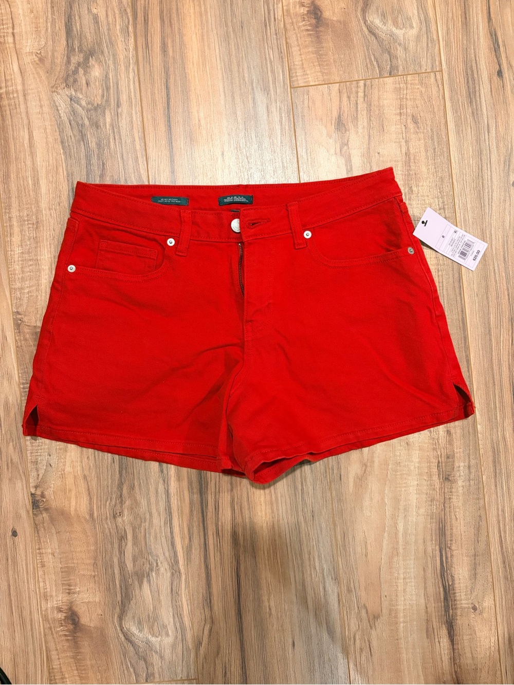 Women's Red Solid 5-Pocket Button Zip Shorts Size 8
